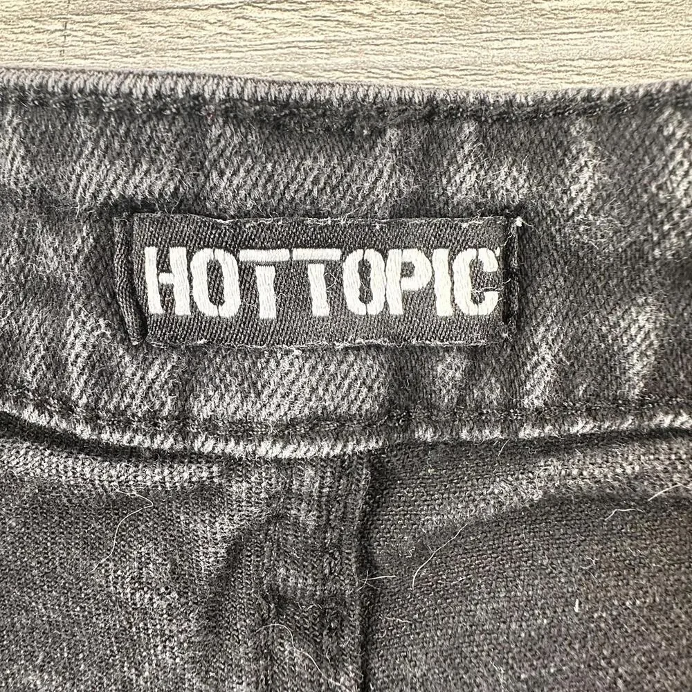Hot Topic Denim Shorts Womens 11 Black Mushrooms All Over Cutoffs High Waist 30" - Picture 2 of 6